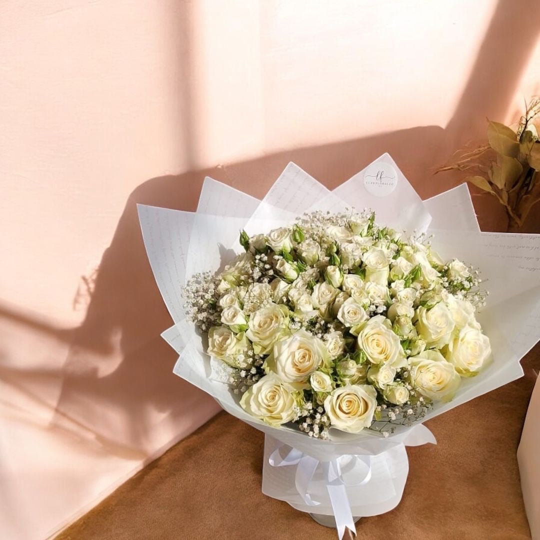 Majesté Blanche - The XL Luxury Bouquet